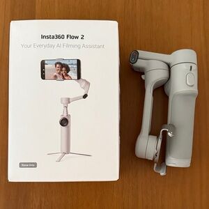 Insta360 Flow 2 Stone Gray Gimbal Stabilizer